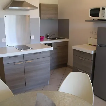 717, Port Nature 7 Au Village Naturiste Apartment *
